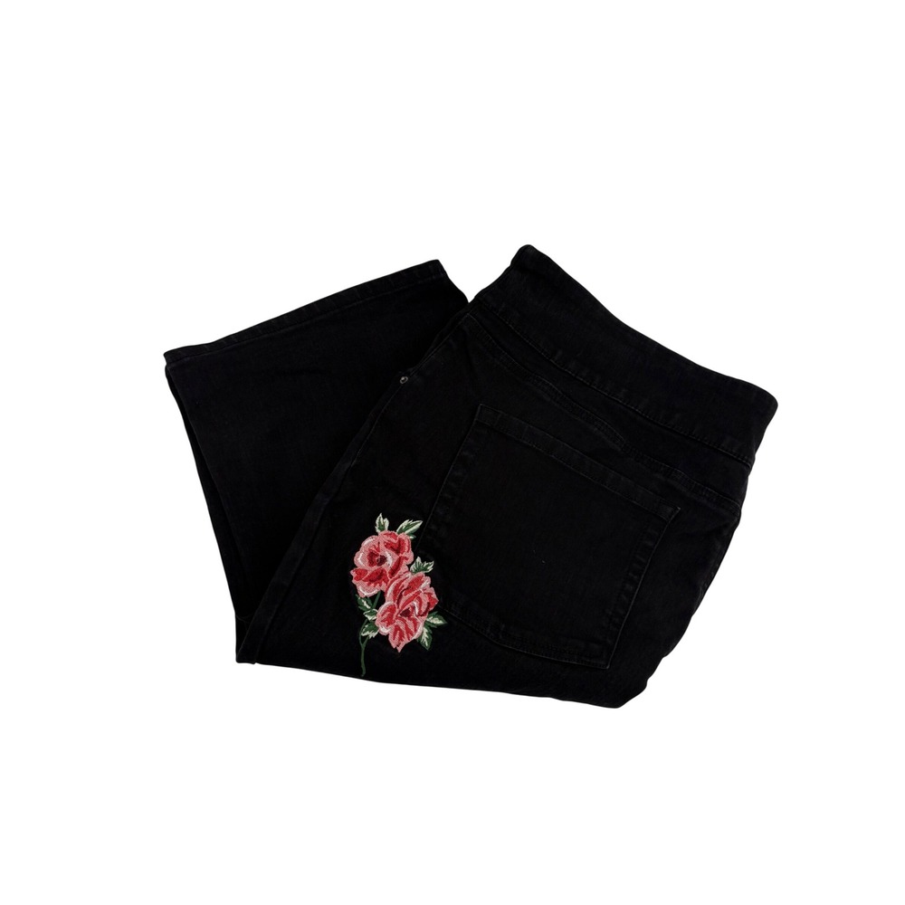 The Pioneer Woman 3X Black Rose Embroidered Pull On Denim Pants